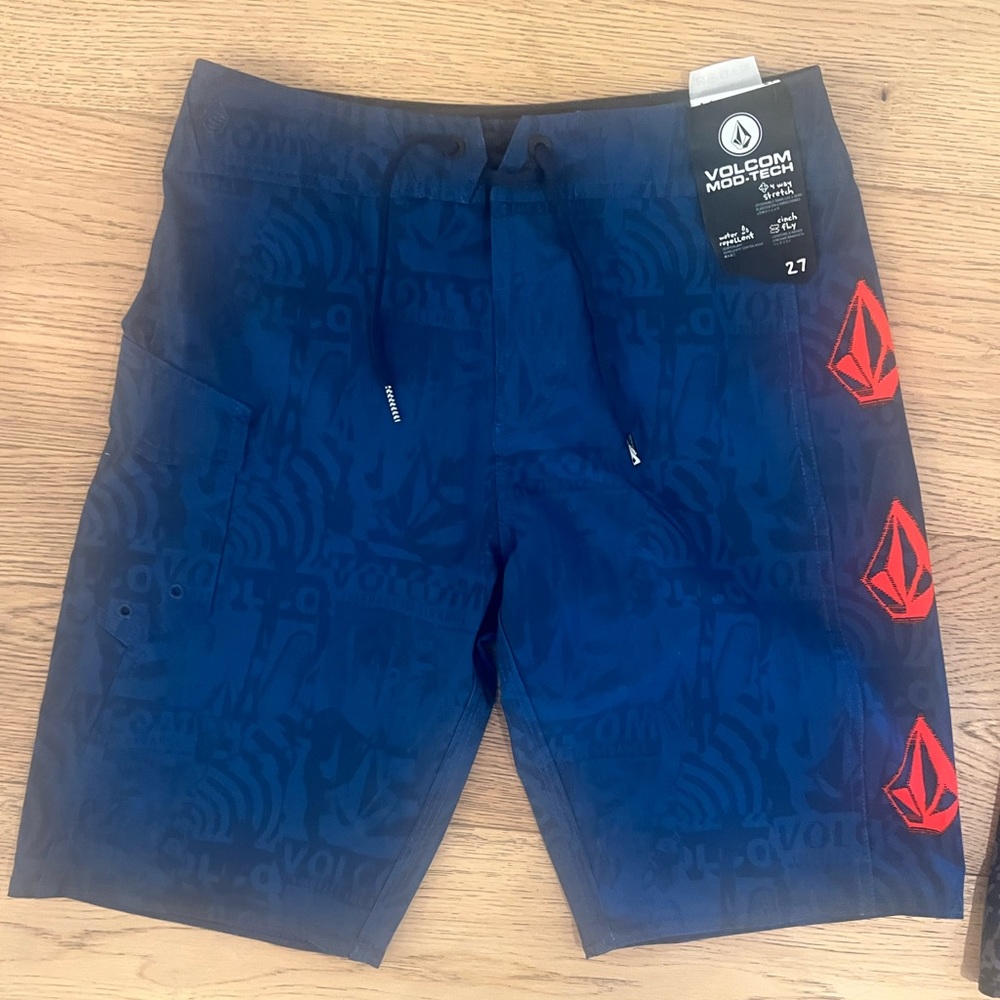 Boys Volcom Swim Shorts - NWT size 27